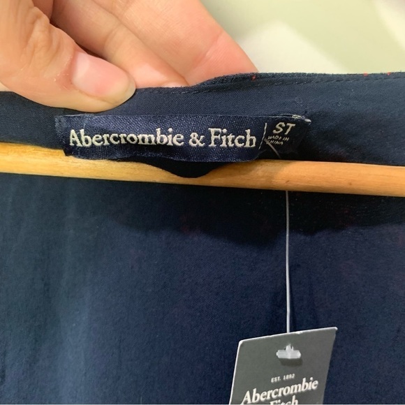 [Abercrombie & Fitch] Women's Navy Blue & Red Ditsy Floral Print Jumpsuit - Picture 8 of 11